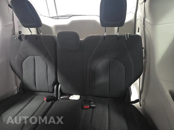 2022 Chrysler Voyager LX 121.6" WB - miniatura 14