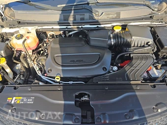 2022 Chrysler Voyager LX 121.6" WB - miniatura 16