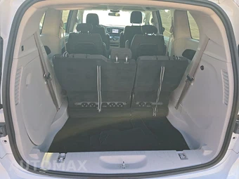 2022 Chrysler Voyager LX 121.6" WB - miniatura 17