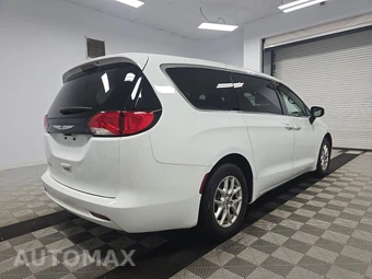 2022 Chrysler Voyager LX 121.6" WB - miniatura 4