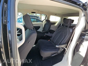 2022 Chrysler Voyager LX 121.6" WB - miniatura 13