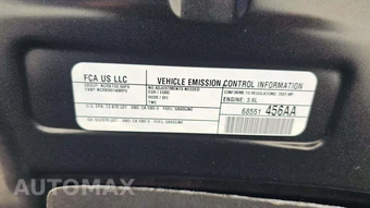 2022 Chrysler Voyager LX 121.6" WB - miniatura 17