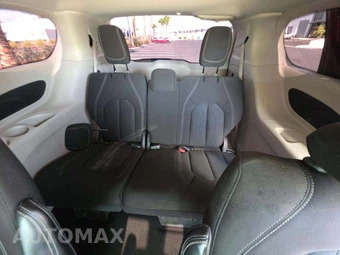 2022 Chrysler Voyager LX 121.6" WB - miniatura 11