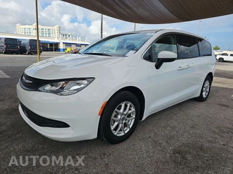 2022 Chrysler Voyager LX 121.6" WB