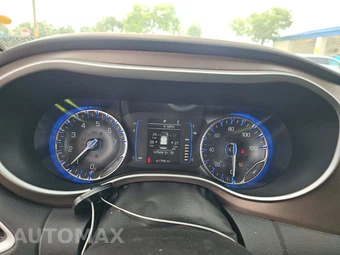 2022 Chrysler Voyager LX 121.6" WB - miniatura 12