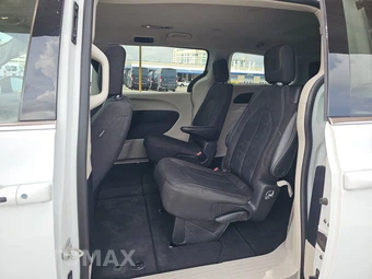 2022 Chrysler Voyager LX 121.6" WB - miniatura 13