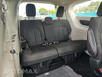 2022 Chrysler Voyager LX 121.6" WB - miniatura 14