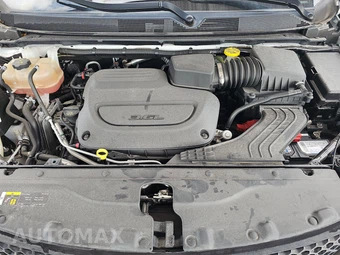 2022 Chrysler Voyager LX 121.6" WB - miniatura 16
