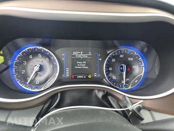 2022 Chrysler Voyager LX 121.6" WB - miniatura 12