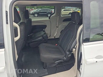 2022 Chrysler Voyager LX 121.6" WB - miniatura 13