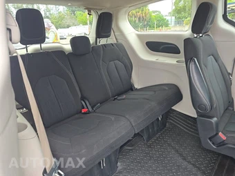 2022 Chrysler Voyager LX 121.6" WB - miniatura 14