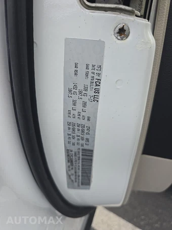 2022 Chrysler Voyager LX 121.6" WB - miniatura 15