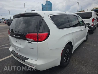 2022 Chrysler Voyager LX 121.6" WB - miniatura 4