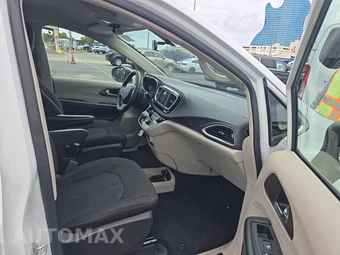 2022 Chrysler Voyager LX 121.6" WB - miniatura 8