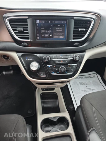 2022 Chrysler Voyager LX 121.6" WB - miniatura 11