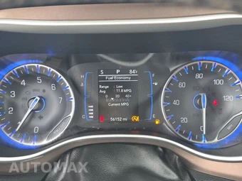 2022 Chrysler Voyager LX 121.6" WB - miniatura 12