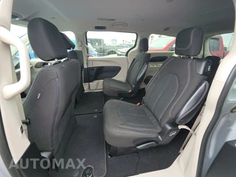 2022 Chrysler Voyager LX 121.6" WB - miniatura 13