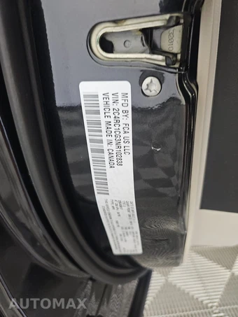 2022 Chrysler Voyager LX 121.6" WB – miniatura 16