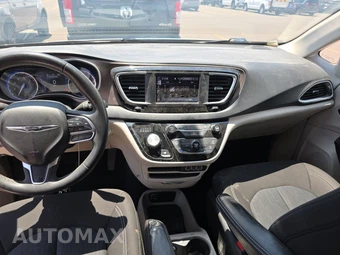 2022 Chrysler Voyager LX 121.6" WB – miniatura 11
