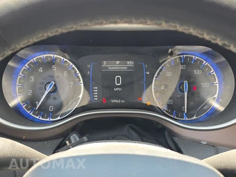 2022 Chrysler Voyager LX 121.6" WB – miniatura 12