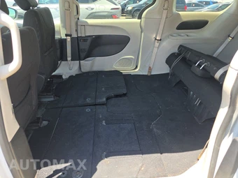 2022 Chrysler Voyager LX 121.6" WB – miniatura 13