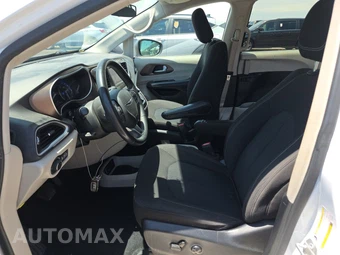 2022 Chrysler Voyager LX 121.6" WB – miniatura 7