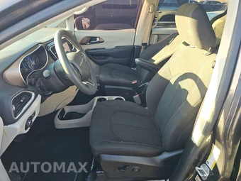 2022 Chrysler Voyager LX 121.6" WB