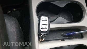2022 Chrysler Voyager LX 121.6" WB - miniatura 12