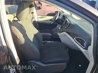 2022 Chrysler Voyager LX 121.6" WB - miniatura 2