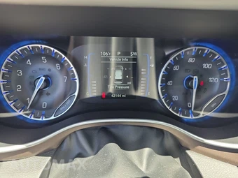 2022 Chrysler Voyager LX 121.6" WB - miniatura 12