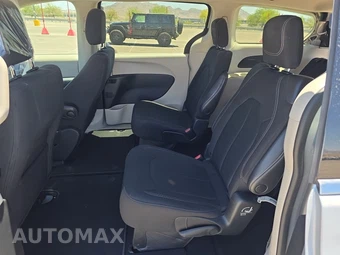 2022 Chrysler Voyager LX 121.6" WB - miniatura 13