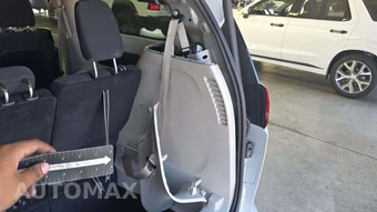 2022 Chrysler Voyager LX 121.6" WB - miniatura 29