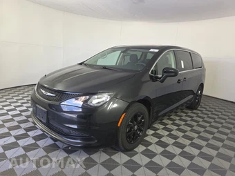 2022 Chrysler Voyager LX 121.6" WB