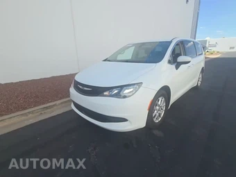 2022 Chrysler Voyager LX 121.6" WB