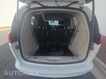 2022 Chrysler Voyager LX 121.6" WB - miniatura 12