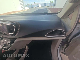 2022 Chrysler Voyager LX 121.6" WB - miniatura 17