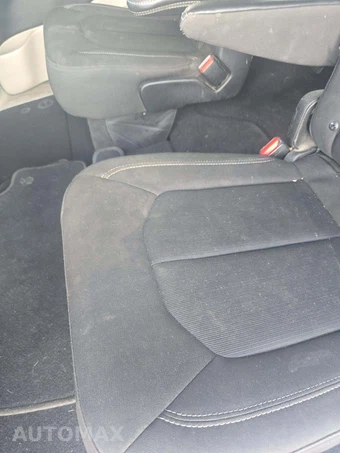 2022 Chrysler Voyager LX 121.6" WB - miniatura 21