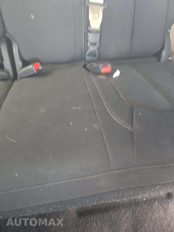 2022 Chrysler Voyager LX 121.6" WB - miniatura 22