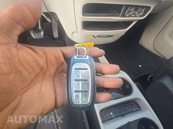 2022 Chrysler Voyager LX 121.6" WB - miniatura 5