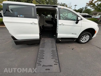 2022 Chrysler Voyager LX 121.6" WB - miniatura 27