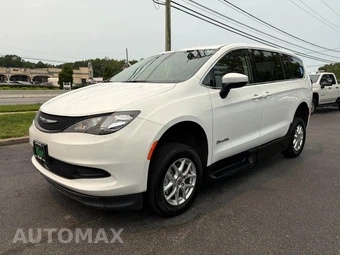 2022 Chrysler Voyager LX 121.6" WB - miniatura 3
