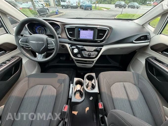 2022 Chrysler Voyager LX 121.6" WB - miniatura 40