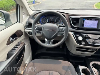 2022 Chrysler Voyager LX 121.6" WB - miniatura 42