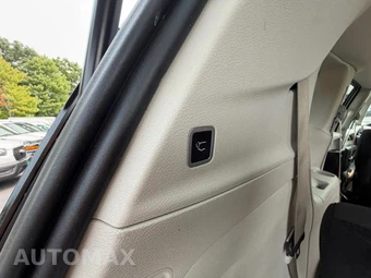 2022 Chrysler Voyager LX 121.6" WB - miniatura 52