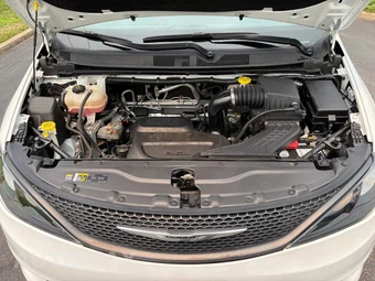2022 Chrysler Voyager LX 121.6" WB - miniatura 71