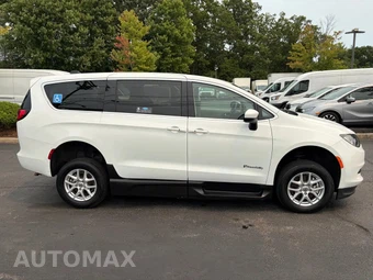 2022 Chrysler Voyager LX 121.6" WB - miniatura 8