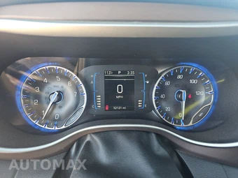 2022 Chrysler Voyager LX 121.6" WB - miniatura 12