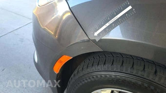 2022 Chrysler Voyager LX 121.6" WB - miniatura 26