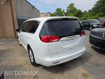 2022 Chrysler Voyager LX 121.6" WB - miniatura 2