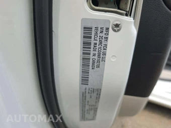 2022 Chrysler Voyager LX 121.6" WB - miniatura 5